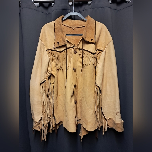 Handcrafted Whitetail Buckskin Suit - Picture 12 of 16